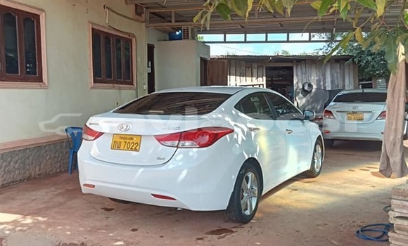 Acheter Occasion Voiture Hyundai Elantra Blanc à Vientiane, Vientiane Province Acheter Occasion Voiture Hyundai Elantra Blanc à Vientiane, Vientiane Province