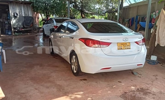 Acheter Occasion Voiture Hyundai Elantra Blanc à Vientiane, Vientiane Province Acheter Occasion Voiture Hyundai Elantra Blanc à Vientiane, Vientiane Province