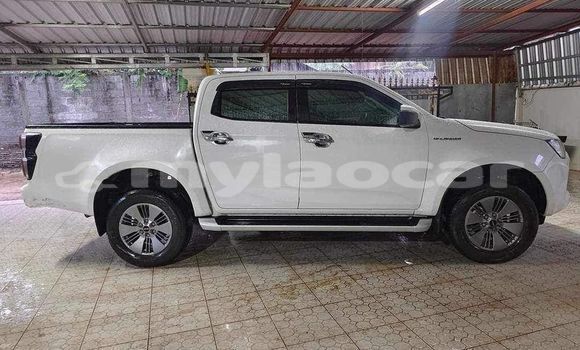 Acheter Occasion Voiture Isuzu D–MAX Blanc à Vientiane, Vientiane Province Acheter Occasion Voiture Isuzu D–MAX Blanc à Vientiane, Vientiane Province