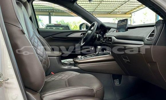 Buy Used Mazda CX-9 White Car in Vientiane in Vientiane Province Buy Used Mazda CX-9 White Car in Vientiane in Vientiane Province