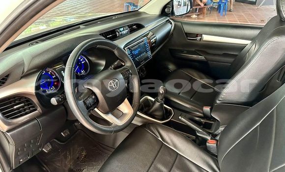 Buy Used Toyota Hiluxe Revo White Car in Vientiane in Vientiane Province Buy Used Toyota Hiluxe Revo White Car in Vientiane in Vientiane Province