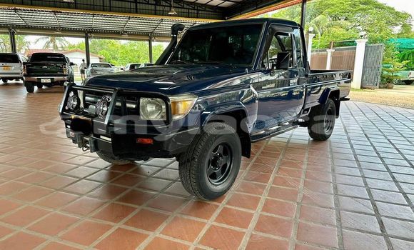 Buy Used Toyota Land Cruiser Other Car in Vientiane in Vientiane Province Buy Used Toyota Land Cruiser Other Car in Vientiane in Vientiane Province