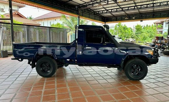 Buy Used Toyota Land Cruiser Other Car in Vientiane in Vientiane Province Buy Used Toyota Land Cruiser Other Car in Vientiane in Vientiane Province