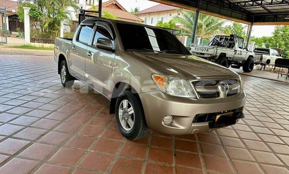 Buy Used Toyota Hilux Other Car in Vientiane in Vientiane Province Buy Used Toyota Hilux Other Car in Vientiane in Vientiane Province