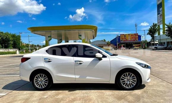Buy Used Mazda 2 White Car in Vientiane in Vientiane Province Buy Used Mazda 2 White Car in Vientiane in Vientiane Province
