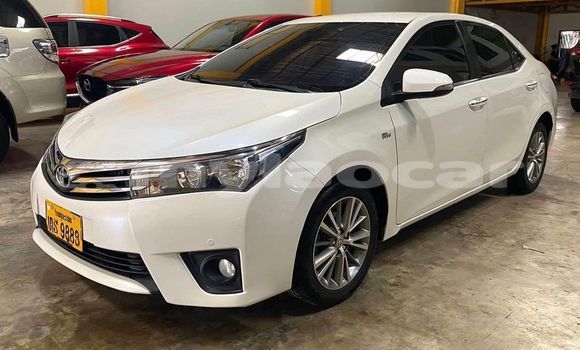 Buy Used Toyota Corolla White Car in Vientiane in Vientiane Province Buy Used Toyota Corolla White Car in Vientiane in Vientiane Province
