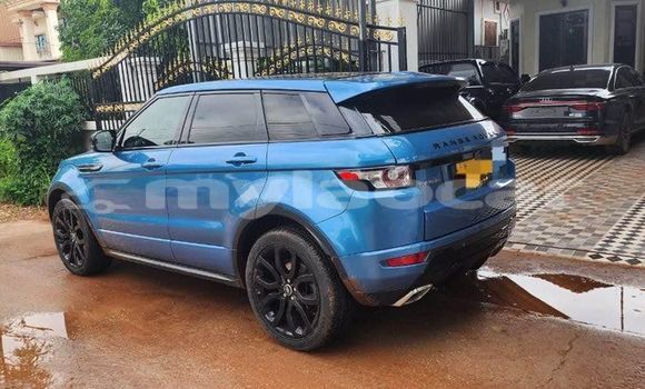 Buy Used Land Rover Discovery Blue Car in Vientiane in Vientiane Province Buy Used Land Rover Discovery Blue Car in Vientiane in Vientiane Province