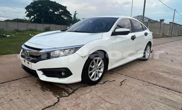 Buy Used Honda Civic White Car in Vientiane in Vientiane Province Buy Used Honda Civic White Car in Vientiane in Vientiane Province