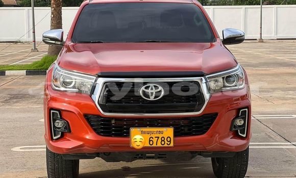 Buy Used Toyota Hiluxe Revo Red Car in Vientiane in Vientiane Province Buy Used Toyota Hiluxe Revo Red Car in Vientiane in Vientiane Province