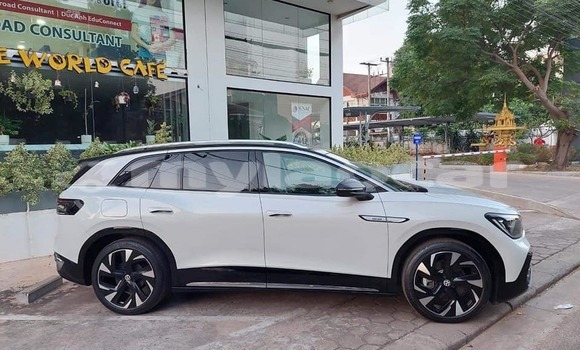 Buy Used Volkswagen Iltis White Car in Vientiane in Vientiane Province Buy Used Volkswagen Iltis White Car in Vientiane in Vientiane Province