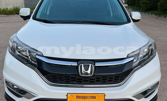 Buy Used Honda CR–V White Car in Vientiane in Vientiane Province Buy Used Honda CR–V White Car in Vientiane in Vientiane Province