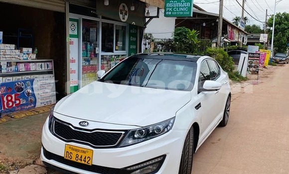 Buy Used Kia Optima White Car in Vientiane in Vientiane Province Buy Used Kia Optima White Car in Vientiane in Vientiane Province