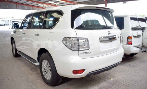 Buy Import Nissan Patrol White Car in Import - Dubai in Attapeu Province Buy Import Nissan Patrol White Car in Import - Dubai in Attapeu Province