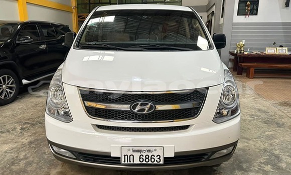 Acheter Occasion Voiture Hyundai H1 Blanc à Vientiane, Vientiane Province