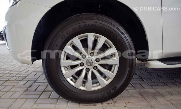 Buy Import Nissan Patrol White Car in Import - Dubai in Attapeu Province Buy Import Nissan Patrol White Car in Import - Dubai in Attapeu Province