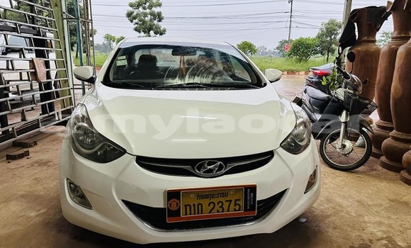 Buy Used Hyundai Elantra White Car in Vientiane in Vientiane Province Buy Used Hyundai Elantra White Car in Vientiane in Vientiane Province