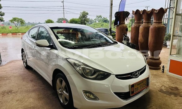 Buy Used Hyundai Elantra White Car in Vientiane in Vientiane Province Buy Used Hyundai Elantra White Car in Vientiane in Vientiane Province