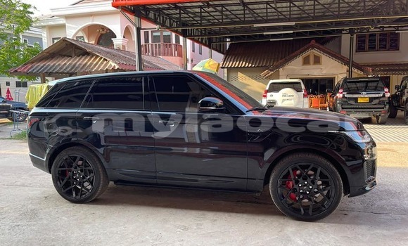Buy Used Range Rover Range Rover Black Car in Vientiane in Vientiane Province Buy Used Range Rover Range Rover Black Car in Vientiane in Vientiane Province