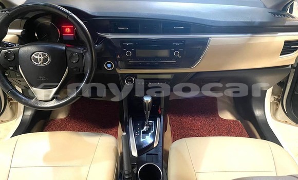 Buy Used Toyota Corolla White Car in Vientiane in Vientiane Province Buy Used Toyota Corolla White Car in Vientiane in Vientiane Province