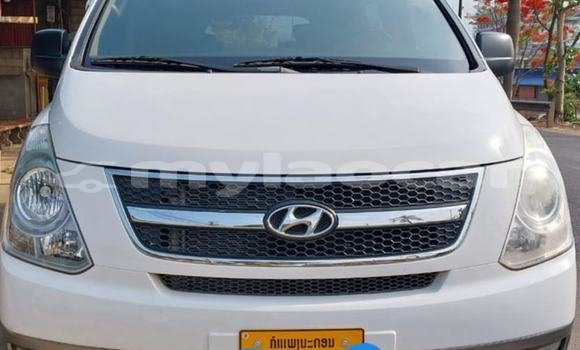 Buy Used Hyundai Accent White Car in Vientiane in Vientiane Province Buy Used Hyundai Accent White Car in Vientiane in Vientiane Province