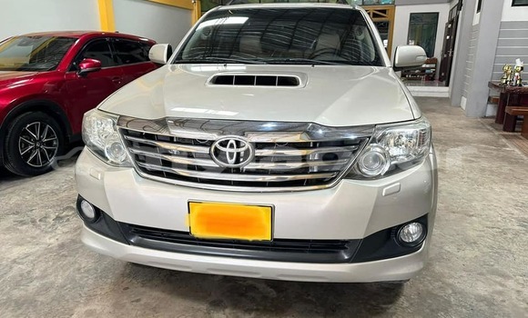 Buy Used Toyota Fortuner Other Car in Vientiane in Vientiane Province Buy Used Toyota Fortuner Other Car in Vientiane in Vientiane Province