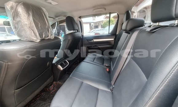 Buy Used Toyota Hiluxe Revo Black Car in Vientiane in Vientiane Province Buy Used Toyota Hiluxe Revo Black Car in Vientiane in Vientiane Province