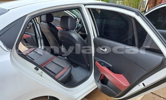 Buy Used Kia Rio White Car in Vientiane in Vientiane Province Buy Used Kia Rio White Car in Vientiane in Vientiane Province