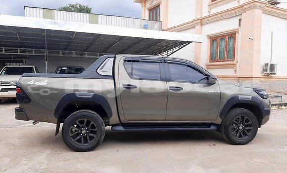Buy Used Toyota Hiluxe Revo Other Car in Vientiane in Vientiane Province Buy Used Toyota Hiluxe Revo Other Car in Vientiane in Vientiane Province