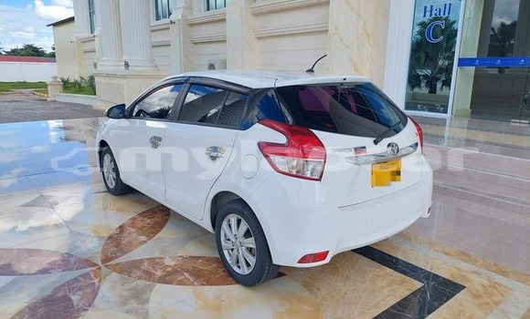 Buy Used Toyota Yaris White Car in Vientiane in Vientiane Province Buy Used Toyota Yaris White Car in Vientiane in Vientiane Province