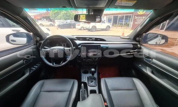 Buy Used Toyota Hiluxe Revo White Car in Vientiane in Vientiane Province Buy Used Toyota Hiluxe Revo White Car in Vientiane in Vientiane Province