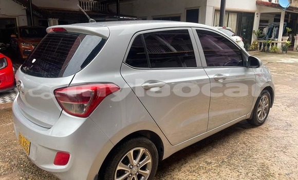 Buy Used Hyundai Grandeur Other Car in Vientiane in Vientiane Province Buy Used Hyundai Grandeur Other Car in Vientiane in Vientiane Province