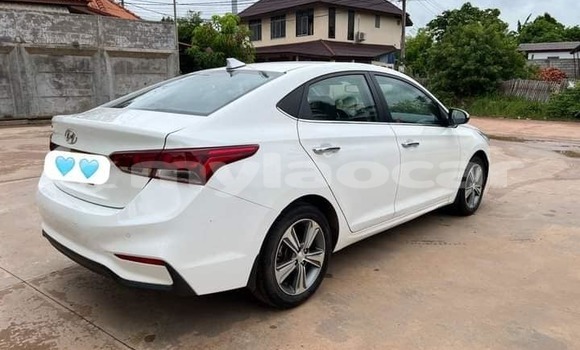 ຊື້ ໃຊ້ແລ້ວ Hyundai Accent White ລົດ ໃນ Vientiane ໃນ Vientiane Province ຊື້ ໃຊ້ແລ້ວ Hyundai Accent White ລົດ ໃນ Vientiane ໃນ Vientiane Province