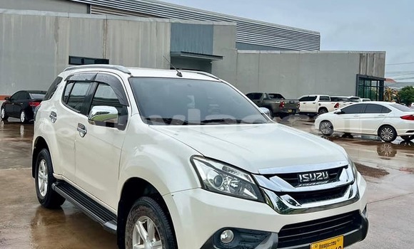 ຊື້ ໃຊ້ແລ້ວ Suzuki MR Wagon White ລົດ ໃນ Vientiane ໃນ Vientiane Province ຊື້ ໃຊ້ແລ້ວ Suzuki MR Wagon White ລົດ ໃນ Vientiane ໃນ Vientiane Province