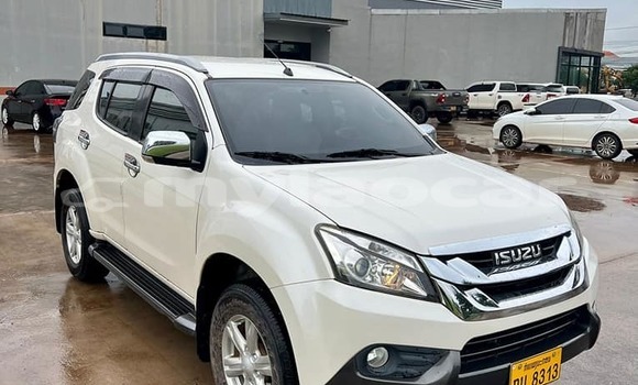 ຊື້ ໃຊ້ແລ້ວ Suzuki MR Wagon White ລົດ ໃນ Vientiane ໃນ Vientiane Province ຊື້ ໃຊ້ແລ້ວ Suzuki MR Wagon White ລົດ ໃນ Vientiane ໃນ Vientiane Province