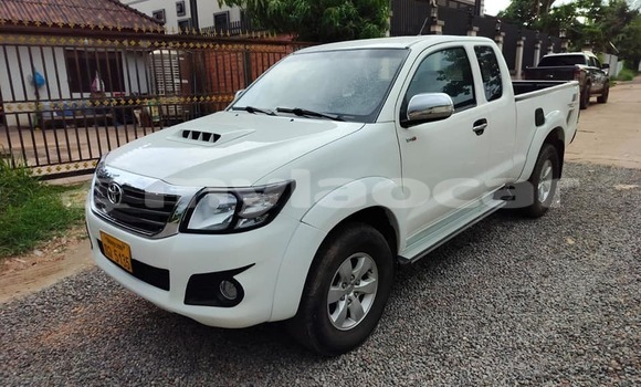 ຊື້ ໃຊ້ແລ້ວ Toyota Hilux White ລົດ ໃນ Vientiane ໃນ Vientiane Province ຊື້ ໃຊ້ແລ້ວ Toyota Hilux White ລົດ ໃນ Vientiane ໃນ Vientiane Province