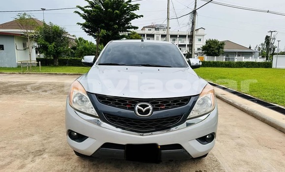 Buy Used Mazda BT-50 White Car in Vientiane in Vientiane Province