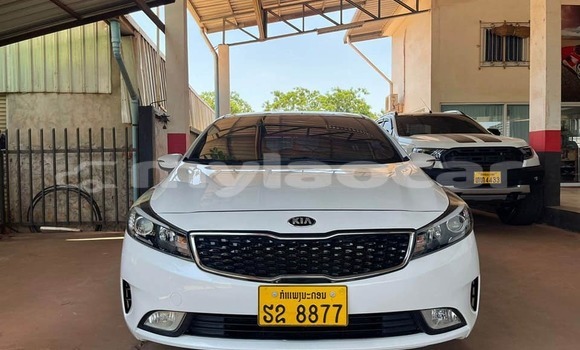 ຊື້ ໃຊ້ແລ້ວ Kia Cerato White ລົດ ໃນ Vientiane ໃນ Vientiane Province ຊື້ ໃຊ້ແລ້ວ Kia Cerato White ລົດ ໃນ Vientiane ໃນ Vientiane Province