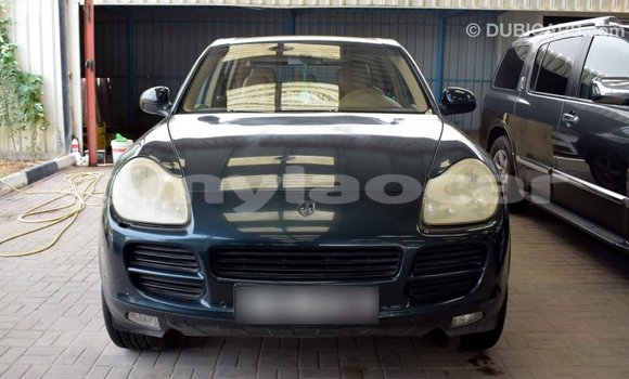 Buy Import Porsche Cayenne Green Car in Import - Dubai in Attapeu Province Buy Import Porsche Cayenne Green Car in Import - Dubai in Attapeu Province