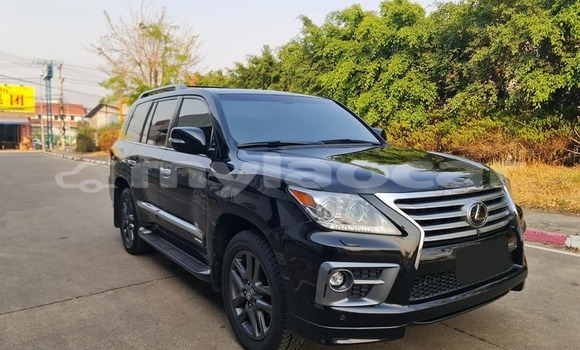 Buy Used Lexus LX Black Car in Vientiane in Vientiane Province Buy Used Lexus LX Black Car in Vientiane in Vientiane Province