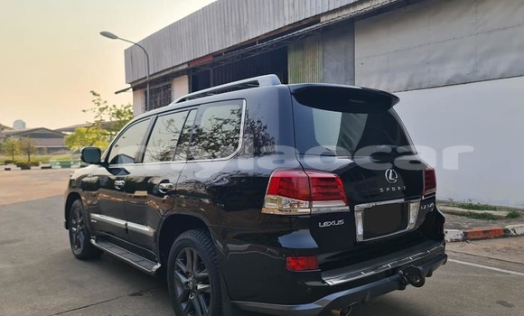 Buy Used Lexus LX Black Car in Vientiane in Vientiane Province Buy Used Lexus LX Black Car in Vientiane in Vientiane Province