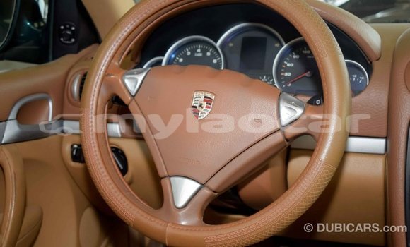 Buy Import Porsche Cayenne Green Car in Import - Dubai in Attapeu Province Buy Import Porsche Cayenne Green Car in Import - Dubai in Attapeu Province