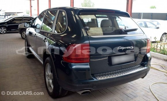 Buy Import Porsche Cayenne Green Car in Import - Dubai in Attapeu Province Buy Import Porsche Cayenne Green Car in Import - Dubai in Attapeu Province