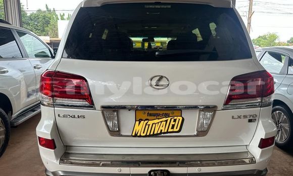 Acheter Occasion Voiture Lexus RX Blanc à Vientiane, Vientiane Province Acheter Occasion Voiture Lexus RX Blanc à Vientiane, Vientiane Province