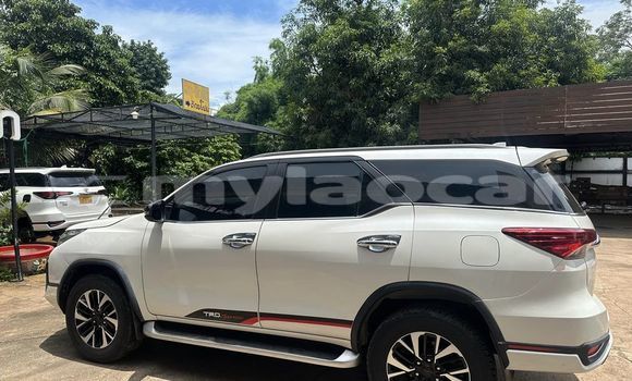 Acheter Occasion Voiture Toyota Fortuner Blanc à Vientiane, Vientiane Province Acheter Occasion Voiture Toyota Fortuner Blanc à Vientiane, Vientiane Province