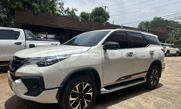 Acheter Occasion Voiture Toyota Fortuner Blanc à Vientiane, Vientiane Province Acheter Occasion Voiture Toyota Fortuner Blanc à Vientiane, Vientiane Province