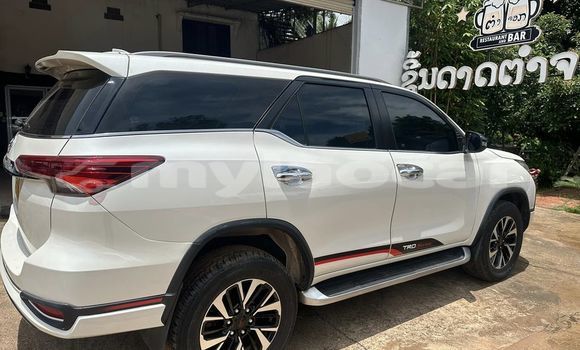Acheter Occasion Voiture Toyota Fortuner Blanc à Vientiane, Vientiane Province Acheter Occasion Voiture Toyota Fortuner Blanc à Vientiane, Vientiane Province
