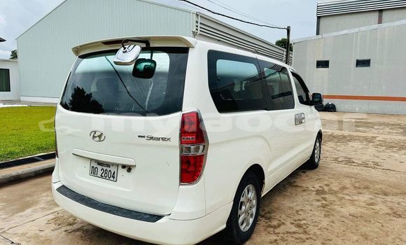 Buy Used Toyota Starlet White Car in Vientiane in Vientiane Province Buy Used Toyota Starlet White Car in Vientiane in Vientiane Province