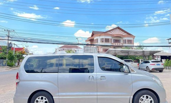 Buy Used Hyundai H1 Other Car in Vientiane in Vientiane Province Buy Used Hyundai H1 Other Car in Vientiane in Vientiane Province