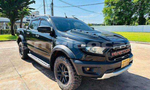 Buy Used Toyota Hilux Black Car in Vientiane in Vientiane Province Buy Used Toyota Hilux Black Car in Vientiane in Vientiane Province