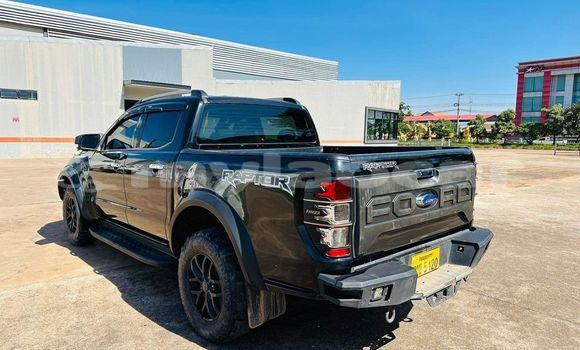 Buy Used Toyota Hilux Black Car in Vientiane in Vientiane Province Buy Used Toyota Hilux Black Car in Vientiane in Vientiane Province